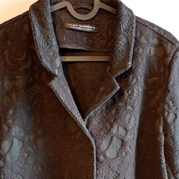 Max Volmary Black Textured Women's Trench Coat - Picture 5 of 9